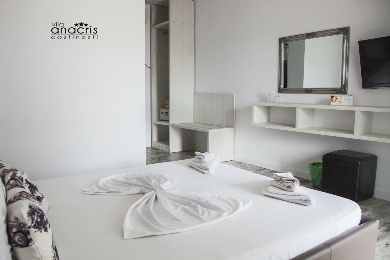 Anacris 3*
